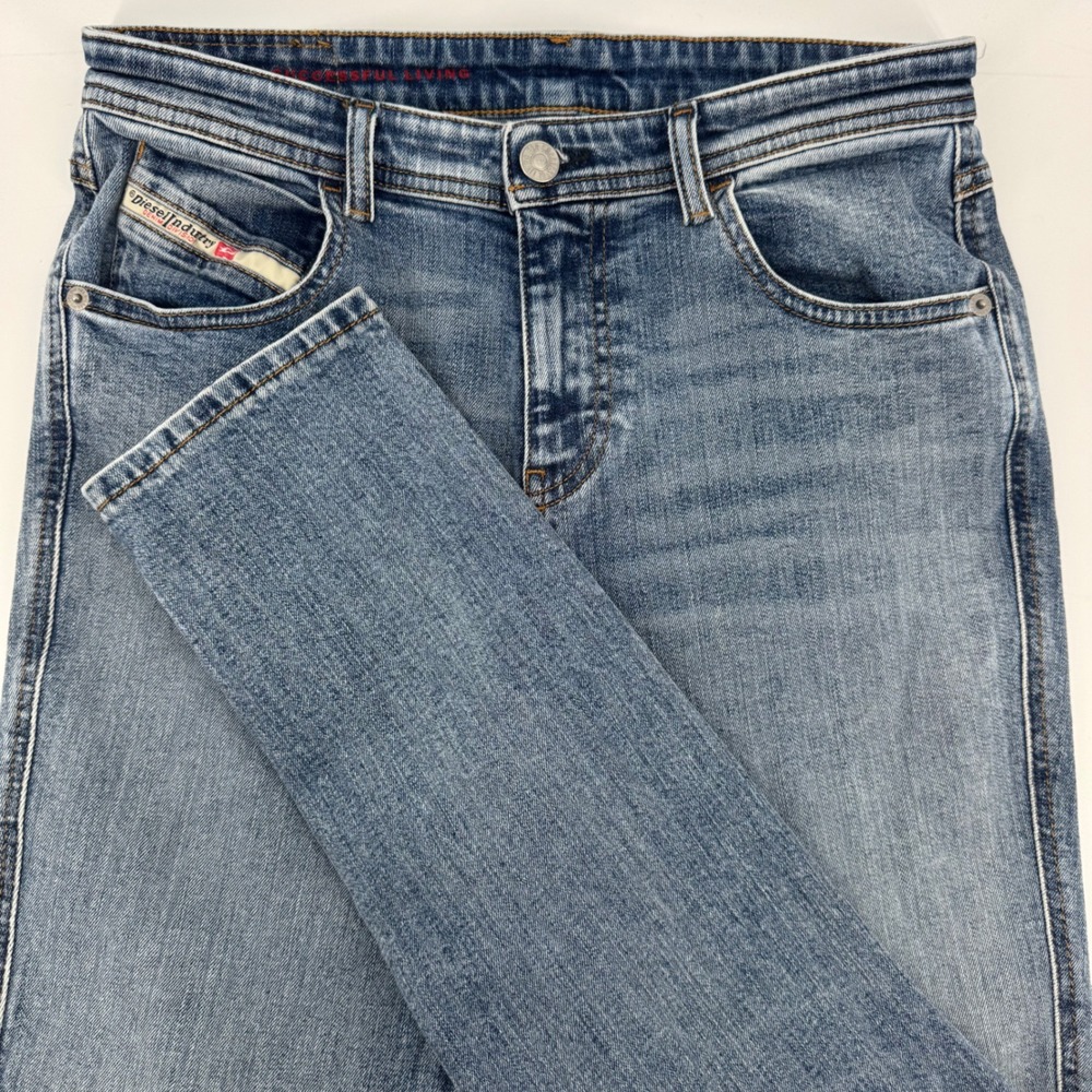 Diesel 2015 5-Pocket Womens Mid Rise Skinny Jeans Blue Medium Wash 29x26.5